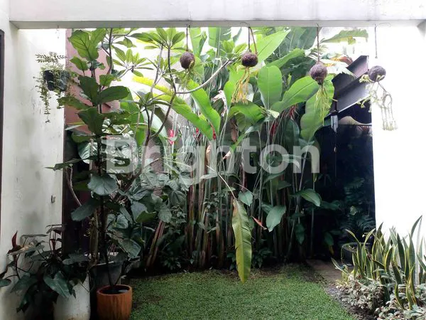 image RUMAH 2 LANTAI DI KOTA BANDUNG (7)