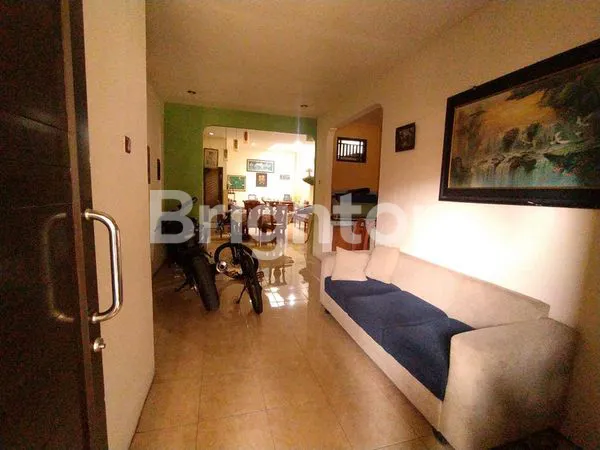 image RUMAH SIAP HUNI DENGAN 4 KAMAR TIDUR AMAN DALAM KOMPLEK (7)