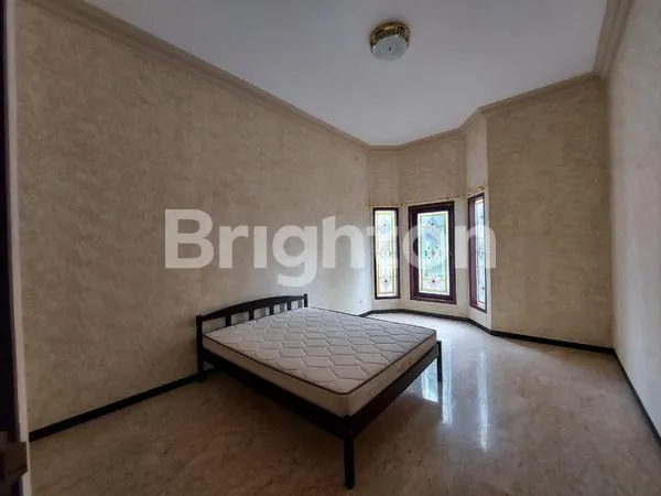 image RUMAH SULTAN TYPE CLASIC DI PERUMAHAN DIENG (5)