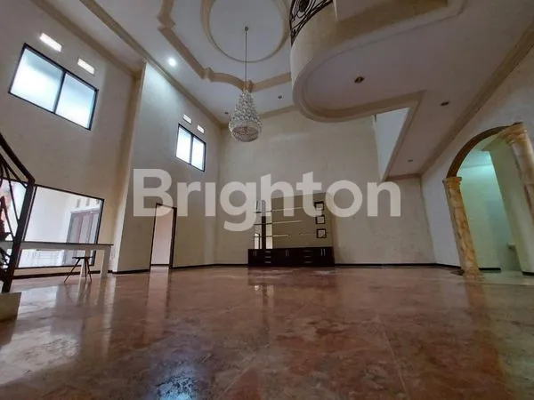 image RUMAH SULTAN TYPE CLASIC DI PERUMAHAN DIENG (3)