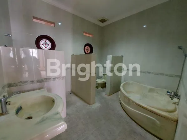 image RUMAH SULTAN TYPE CLASIC DI PERUMAHAN DIENG (2)