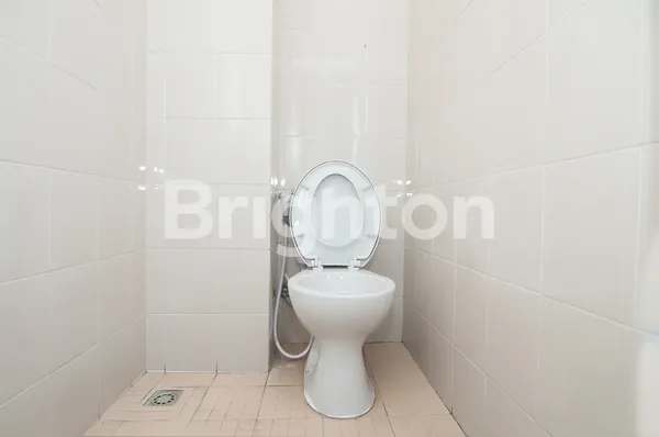 image RUKO BARU 2 LANTAI KAWASAN UTARA CONDONG CATUR SLEMAN YOGYAKARTA SELANGKAH DENGAN RING ROAD UTARA (3)