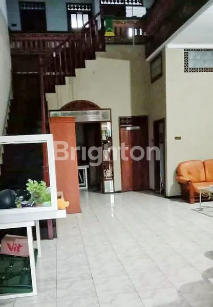 image RUMAH DESAIN ETNIK STRATEGIS 50M SAMPING LIVING PLAZA SAWOJAJAR (5)