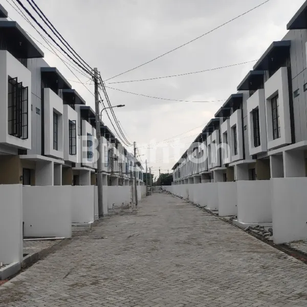 image BRAND NEW HOUSE DI SURABAYA TIMUR ANGSURAN 5 JUTAAN DEKAT MULYOSARI, PAKUWON CITY  (2)