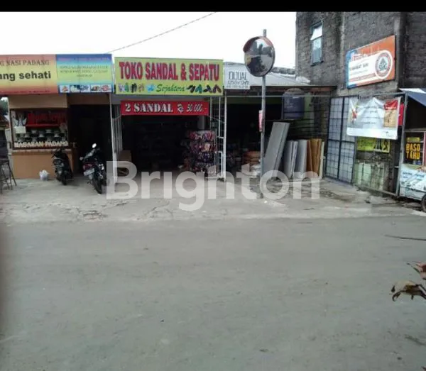 TANAH ADA BANGUNAN TEMPAT USAHA PINGGIR JALAN