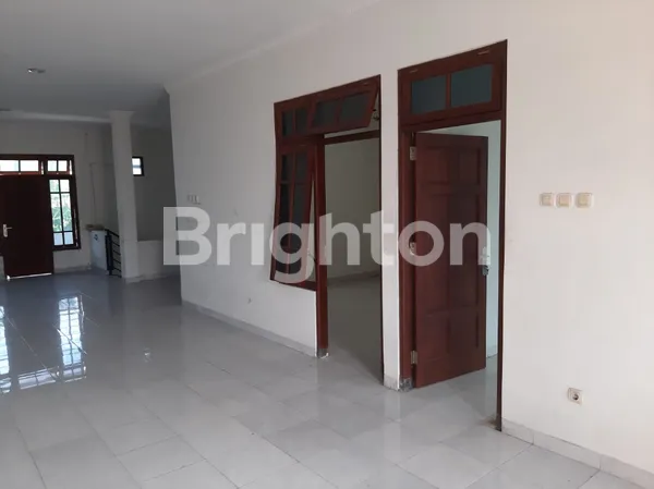 image RUMAH DAN TOKO JALAN MAGELANG MLATI DAERAH ISTIMEWA YOGYAKARTA (7)