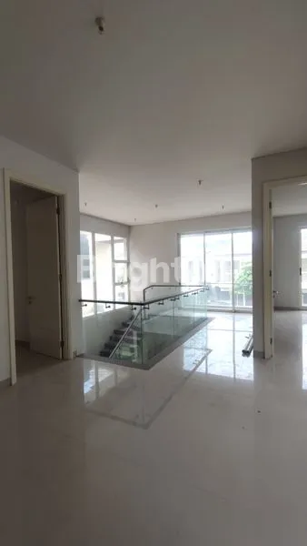 image RUMAH BARU MINIMALIS GRAND PALAIS WISATA BUKIT MAS (3)