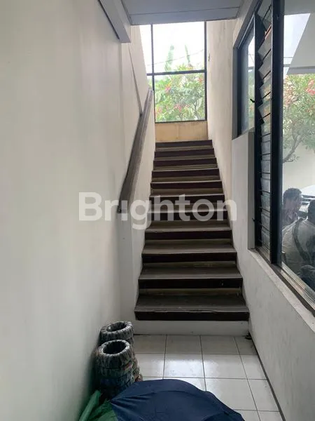 image GEDUNG KANTOR RAYA PRAPEN LOKASI STRATEGIS (2)