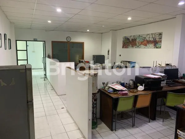 image GEDUNG KANTOR RAYA PRAPEN LOKASI STRATEGIS (4)