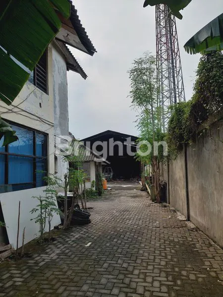 image GEDUNG KANTOR RAYA PRAPEN LOKASI STRATEGIS (8)