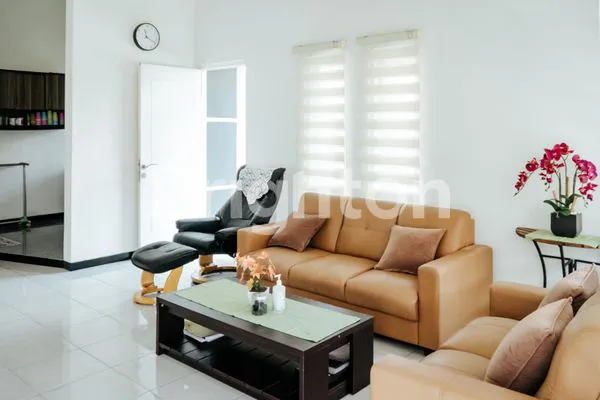 image RUMAH HOOK DI BAKALAN KRAJAN SUKUN KOTA MALANG (7)