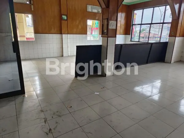 image BUTUH CEPAT , 2 RUKO GANDENG DI INTI KOTA MEDAN , SISINGAMARAJA (2)