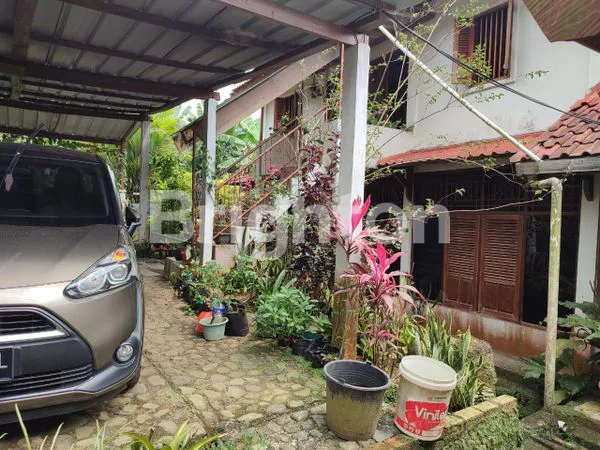 image RUMAH LUAS ASRI HITUNG TANAH DAERAH SEJUK (7)