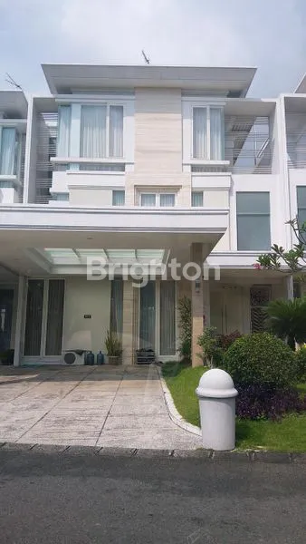 image RUMAH MEWAH LARITZ EMBASSY PAKUWON INDAH SBY BARAT. (4)