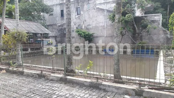 image RUMAH LUAS BONUS KOLAM HITUNG TANAH DI SINDANGBARANG BOGOR (4)