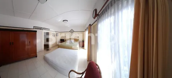 image RUMAH 1½ LANTAI SIAP HUNI DILOKASI YANG STRATEGIS DEKAT PUSAT BISNIS JAKARTA SELATAN (3)