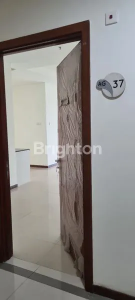 image CONDOMINIUM APARTMENT 3BR GREENBAY PLUIT UNFURNISHED (1)