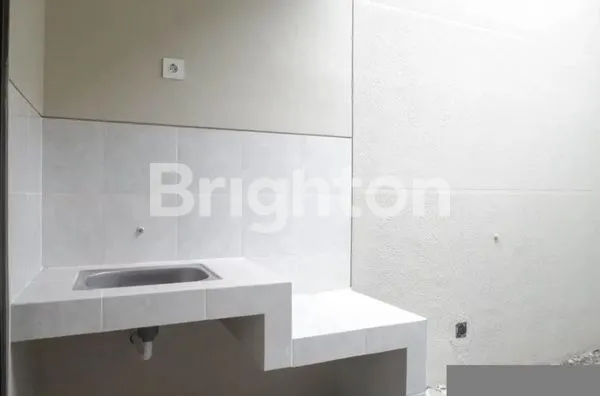 image RUMAH CITRALAND NORTHWEST LAKE SURABAYA (8)