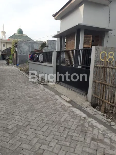 image RUMAH SIAP HUNI DI BANYUANYAR SOLO (2)