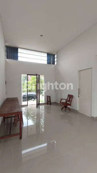 image RUMAH SIAP HUNI, PALMA CLASSICA, SURABAYA (4)