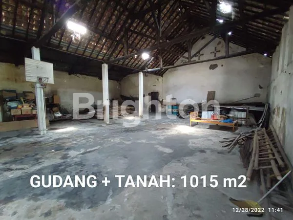image JUAL CEPAT GUDANG + TANAH BONUS RUMAH + TOKO MOJOSARI TENGAH KOTA (6)