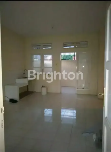 image RUMAH BUKIT PALMA CITRALAND SURABAYA (2)