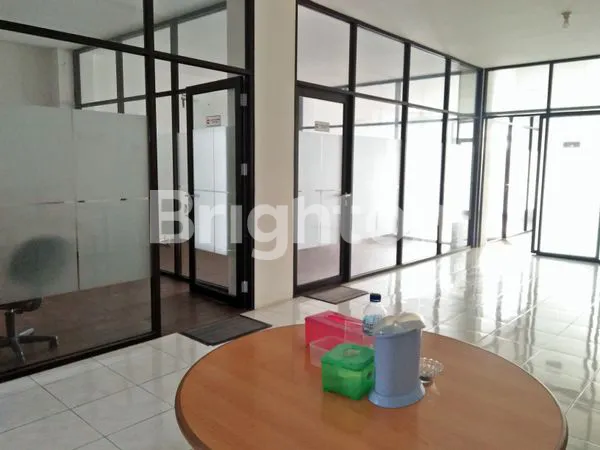 image RUKO SATU LANTAI DI RAWAMANGUN UNTUK LANTAI 3 SAJA (3)