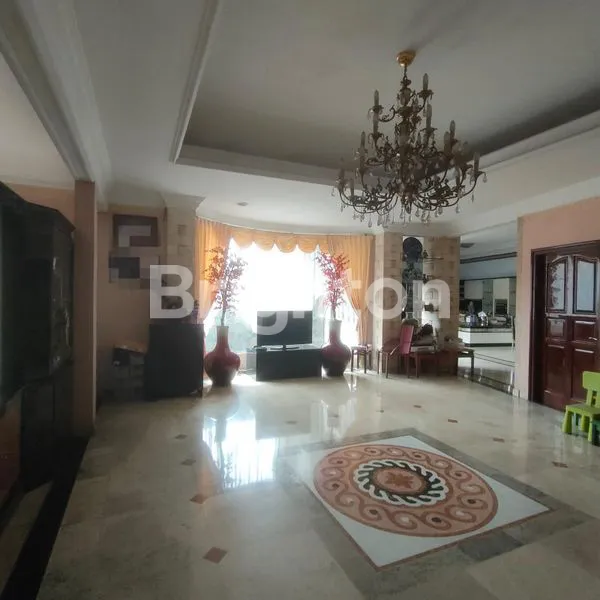 image RUMAH MEWAH 2,5 LT MAIN ROAD TERUSAN JL. JAKARTA BANDUNG (8)