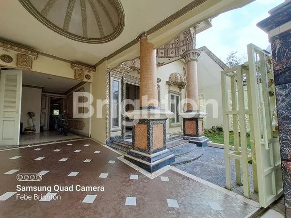 image RUMAH KLASIK FURNISHED DI  ARAYA MALANG (10)