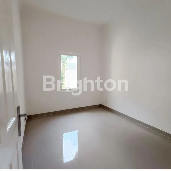 image RUMAH SIAP HUNI DI VILLA ESPERANZA SEMARANG (3)