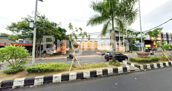 TOKO DI BYPASS NGURAH RAI BALI