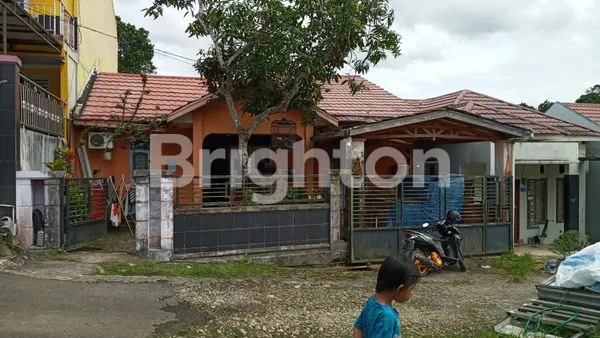 Gambar Property RUMAH DI KOMPLEK PERUM RETINDO AWS