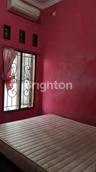 image RUMAH BAGUS SIAP HUNI DI PEKAYON BEKASI KOTA (5)