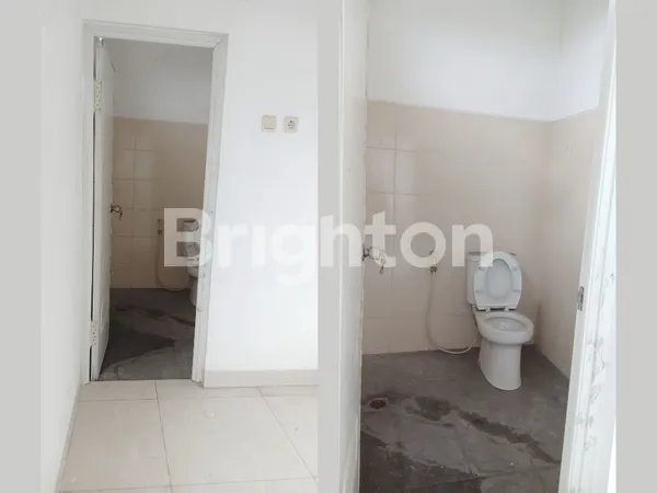 image RUKO SIAP PAKAI KEMBANG KEREP 3,5 LANTAI LT105  LB220 SHM MERUYA JAKARTA BARAT   (4)