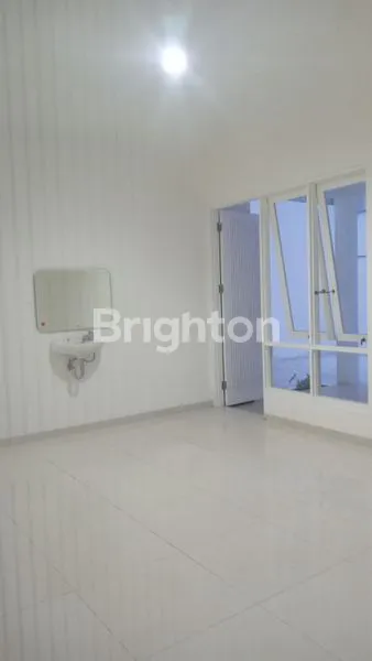 image RUMAH M5 & 2 LT ELEGAN DI BNR BOGOR (11)