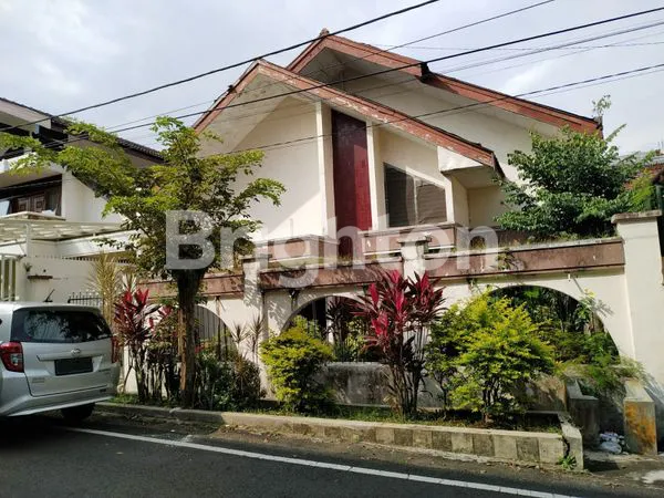 image RUMAH DI JALAN MALENGGANG TIDAR MALANG (1)