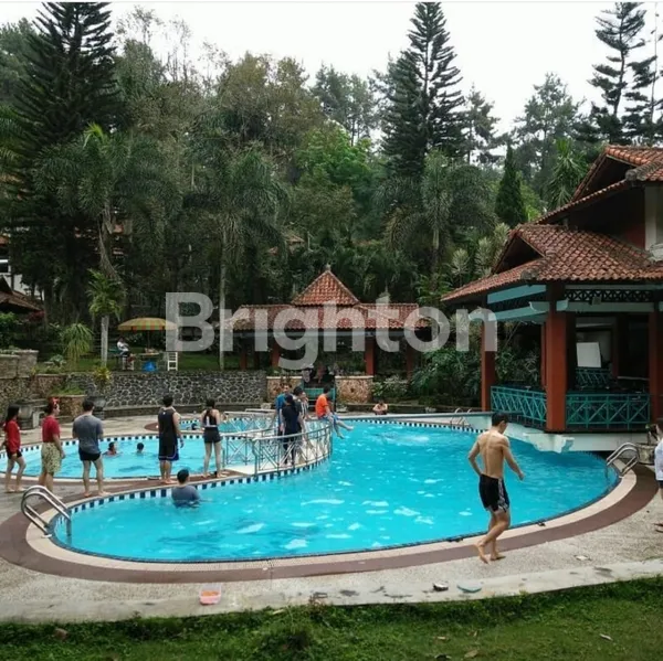 image HOTEL DAN COTTAGES AREA TRAWAS NOL JALAN VIEW PEGUNUNGAN DEKAT CIMORY DAIRYLAND (1)