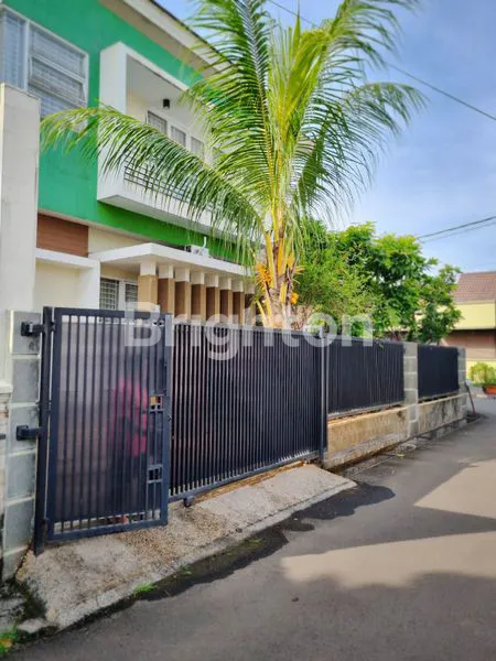 image RUMAH HOOK DUKUH ZAMBRUD  ASRI LUAS BEBAS BANJIR  (2)