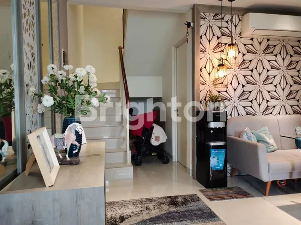 image PAKUWON CITY FULL FURNISH 2 LANTAI DEKAT RAYA KENJERAN, UNAIR, GALAXY MALL (4)