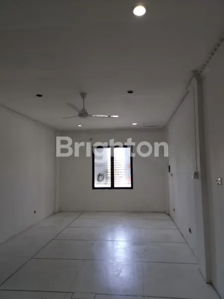 RUKO TENGAH KOTA JL. SEMUT NOL JALAN