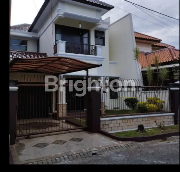 image RUMAH DIJUAL LOKASI ELIT STRATEGIS ARAYA SURABAYA (1)