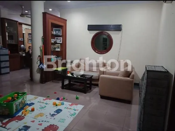 image BLAMBANGAN RUMAH PUSAT KOTA SURABAYA COCOK KOST - KOSTAN DEKAT WIDYA MANDALA SANTA MARIA SINLUI (1)