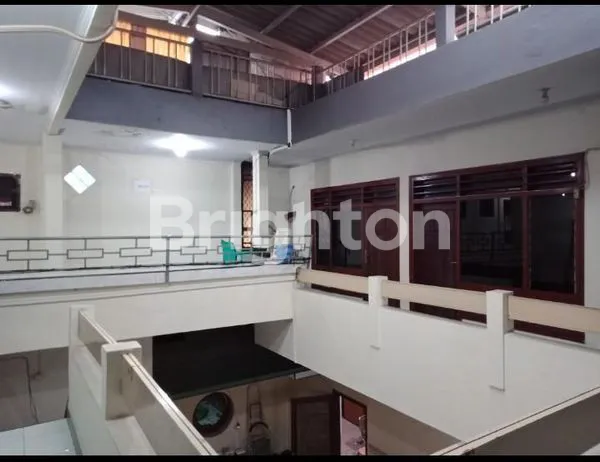 image BLAMBANGAN RUMAH PUSAT KOTA SURABAYA COCOK KOST - KOSTAN DEKAT WIDYA MANDALA SANTA MARIA SINLUI (5)