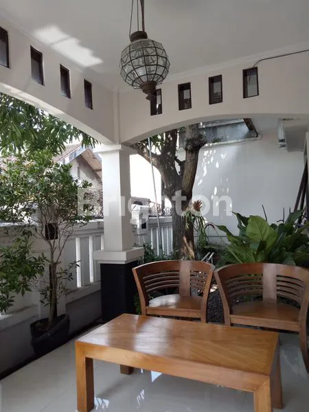 image RUMAH 1,5 LANTAI DI MANAHAN TENGAH KOTA SOLO (1)