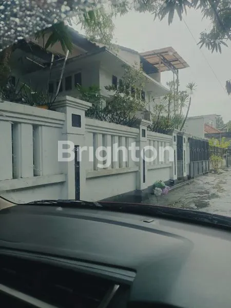 image RUMAH 1,5 LANTAI DI MANAHAN TENGAH KOTA SOLO (5)