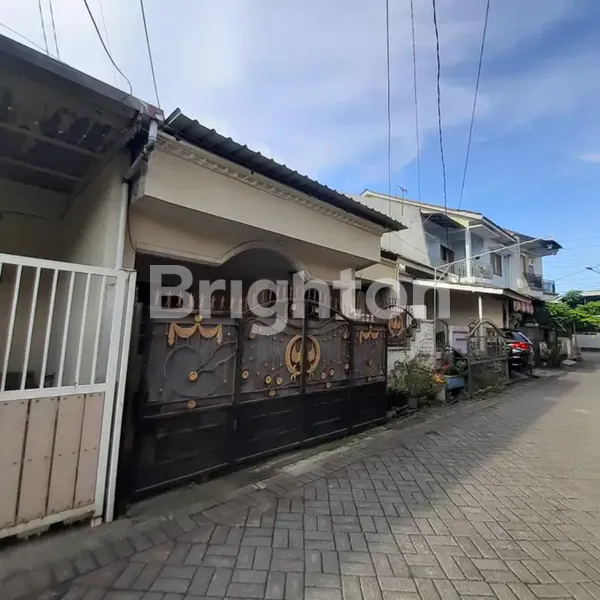 image SELANGKAH DARI KAMPUS UBAYA TENGGILIS RUMAH SIAP HUNI  (1)