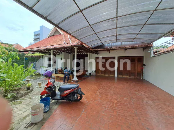 image RUMAH LANGKA PUSAT KOTA LEGUNDI (2)