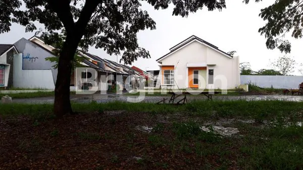 image JUAL RUMAH SIAP HUNI LOKASI STRATEGIS (2)