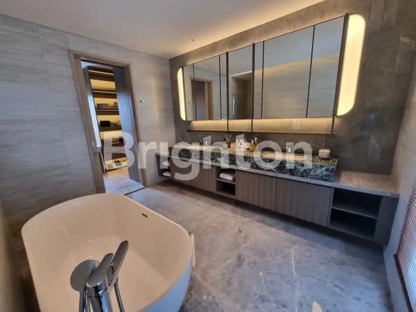 image RUMAH MEWAH DI KAWASAN ELIT NAVAPARK T15, CLUSTER LAYTON BSD CITY TANGERANG (5)