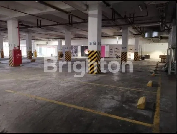 image GEDUNG STRATEGIES DIPINGGIR JALAN DAN BEKAS MALL GIANT (7)